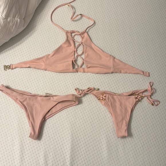Beach bunny bikini with two bottoms - Picture 1 of 3